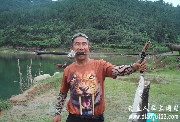 转载 升钟水库路亚红尾鲴大翘嘴大鲶鱼