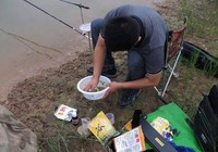 钓草鱼饵料配方