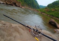 夏季南川大溪河盘车溪流钓法狂钓大鲫鱼